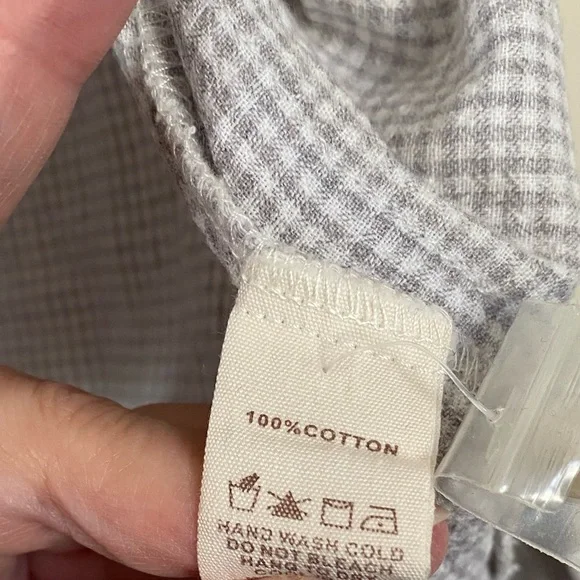 Hem & Thread Gray Button Up Shirt Frayed Hem Cropped Top Women’s Size Small - Picture 6 of 9